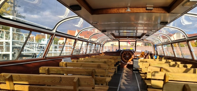Wrocław: Boat Cruise with licensed guide only for your group