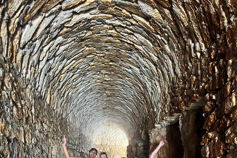 Mexico-Stad: Tolantongo-grotten, warmwaterbronnen en natuurlijke zwembadenMexico-Stad: Grutas de Tolantongo, warmwaterbronnen en natuurlijke zwembaden