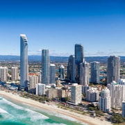 From Brisbane: Gold Coast Day Tour with Lunch