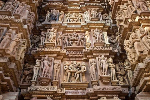 1-Day Khajuraho Temples and Local Village Tour