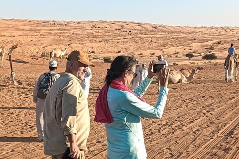 From Muscat: Bedouin Visit, Desert Sunset & Stargazing Tour