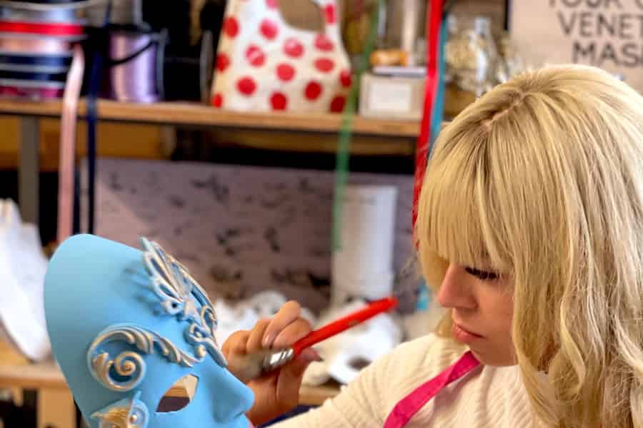 Venedig: Workshop venezianische Masken. Foto: GetYourGuide Venedig: Workshop venezianische Masken. Foto: GetYourGuide