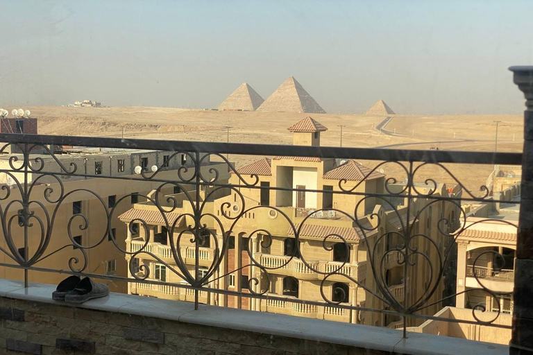 Marsa Alam: Cairo 2-Day Tour with Luxury Pyramids View Stay Day 1 Pyramids & GُEM Day 2 Memphis, Saqqara & Old Cairo