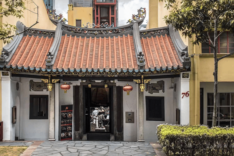 Tour noturno de assinatura: Passeio pela Marina com provas de comidaJunta-te ao grupo