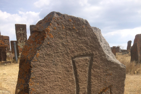 Yerevan: Silk Road Jeep Tour with Lake Sevan & Noravank