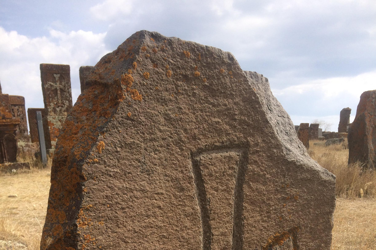 Yerevan: Silk Road Jeep Tour with Lake Sevan & Noravank