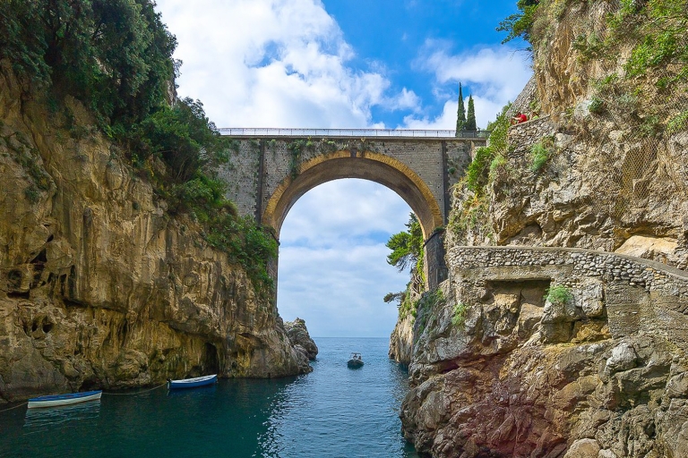 Privérondvaart van een hele dag: Positano en de kust van AmalfiDagexcursie naar Positano en Amalfikust per open dekboot