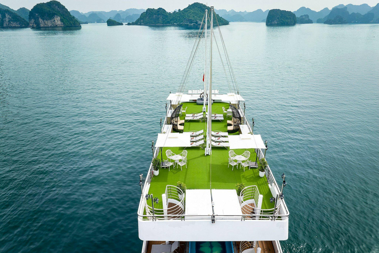 Hanoi: Halong Bay Day Tour with 5-star Cruise & Transfer
