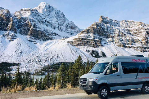 Calgary/Canmore/Banff: Dagsutflykt till Moraine Lake och Lake LouiseFrån Canmore