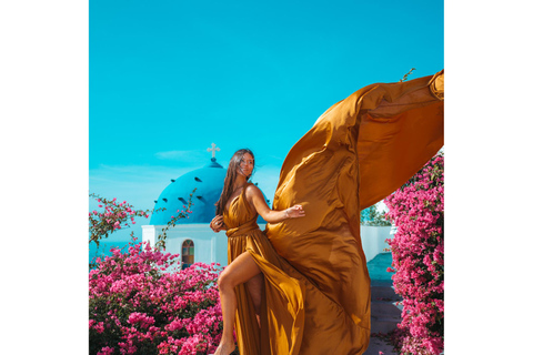 Santorini: Flying Dress PhotoshootOia oder Imerovigli: Santorini Flying Dress Photoshoot