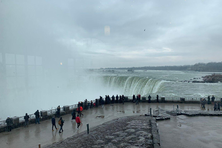 Niagara Falls Canada Tour with Skip-the-Line Boat Tickets!