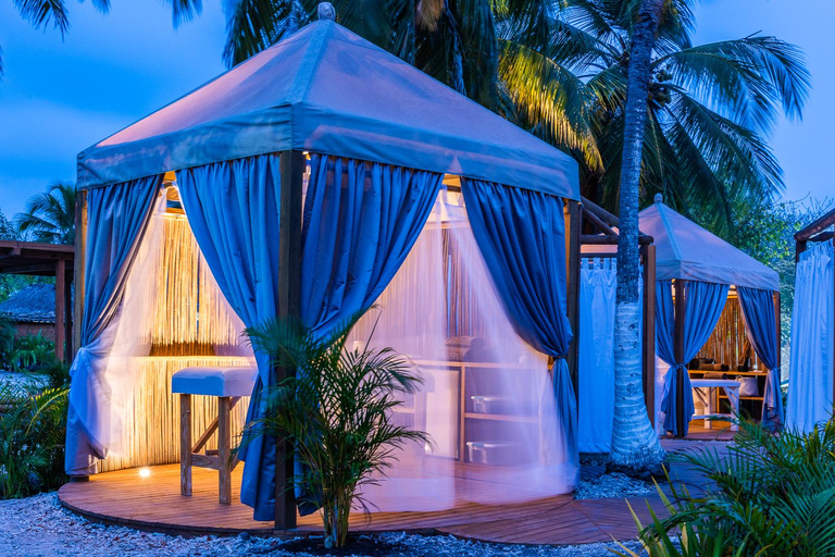 EXPÉRIENCE D'UNE JOURNÉE SUR L'ÎLE DE L'ENCHANTEMENTEXPÉRIENCE D'UNE JOURNÉE À L'ISLA DEL ENCANTO