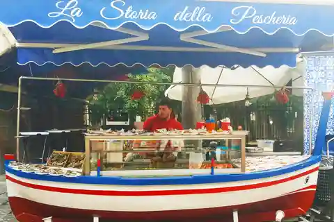 Tour gastronomico di Catania: Mercato del pesce e centro città