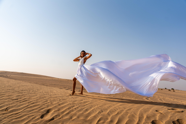 Dubai: Private Photoshoot with Hotel Pickup and Drop-off Private 2-Hour Photoshoot in 2 Locations