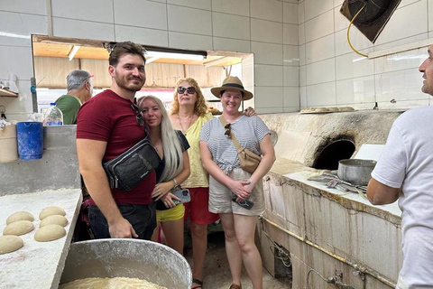 Tel Aviv: excursão de degustação de comida no mercado judeu iraquiano de Tikva