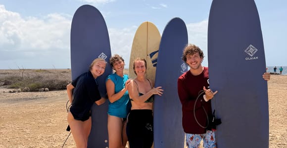 Curaçao: Surfing Tour with Board Rental and Guide