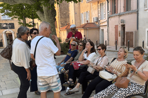 Z Marsylii do Cassis: podróż do serca calanques i tradycji.Marsylia - Cassis: opcja publiczna