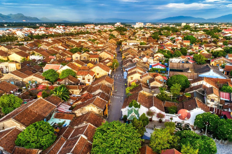 Playa de Da Nang y patrimonio de Hue: tour de 3 días con todo incluido