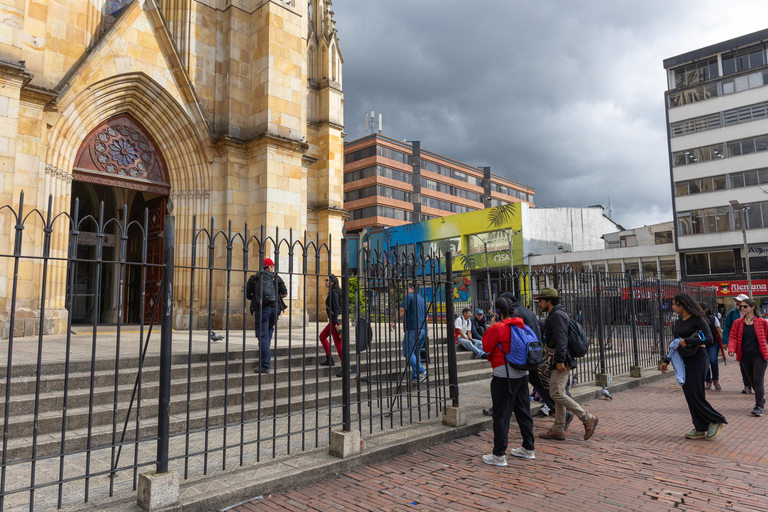 Shared Tour of the Chapinero Neighborhood: Culture, Identity, & Contrasts Spanish Tour