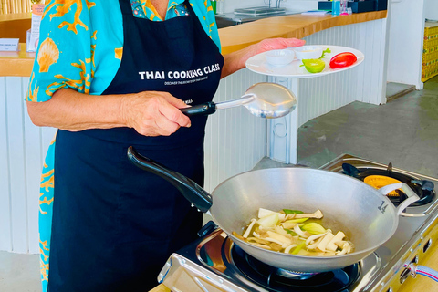 Phuket : Cours de cuisine thaïlandaise à Rawai avec un chef local