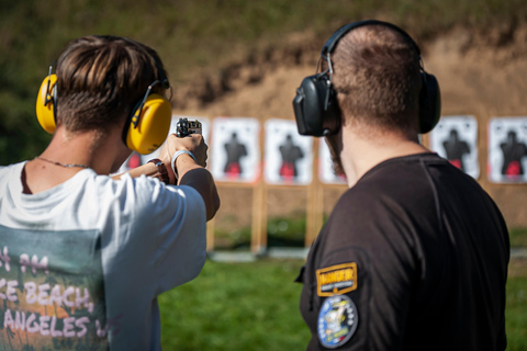 Prag: Outdoor-Schießerlebnis mit bis zu 10 GewehrenPrag: 2-stündiges Outdoor-Schießerlebnis - 7-Waffen-Paket