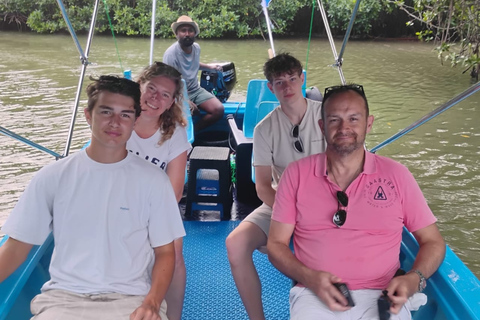 Negombo City Tour & Lagoon Boat safari with Fruit Tasting