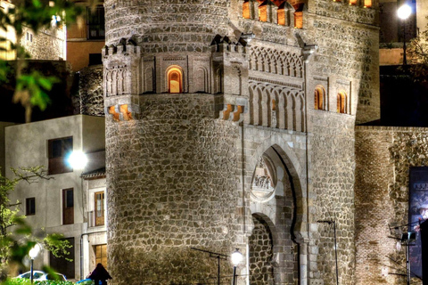 Toledo: walk through the historic center with an expert guide in Italian Toledo: City of Six Cultures