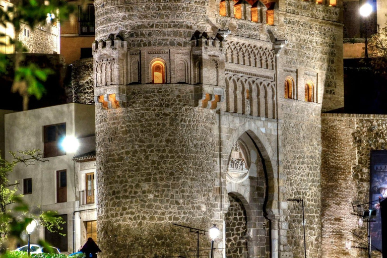 Toledo: walk through the historic center with an expert guide in Italian Toledo: City of Six Cultures