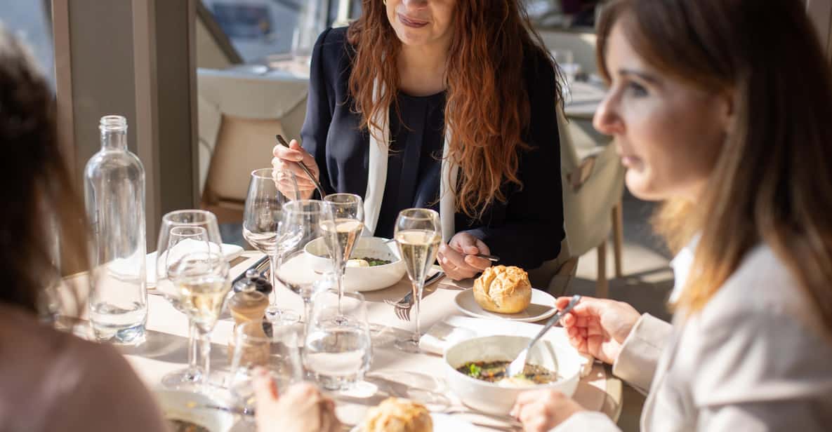 Afbeelding 14 van Parijs: Madame Brasserie in de Eiffeltoren – 3-gangenlunch om 13:30 uur
