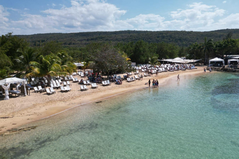 Falmouth: Bamboo Beach Break Pickup from Falmouth Cruise Ship Terminal