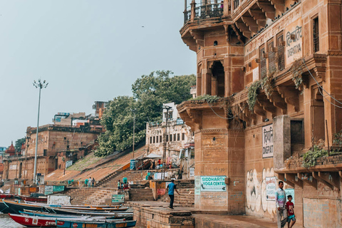فاراناسي: جولة مدينة ليوم كامل مع ركوب قارب وأرتي