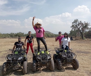3hr. Excursión en quad por los puntos calientes y las majestuosas cuevas locales