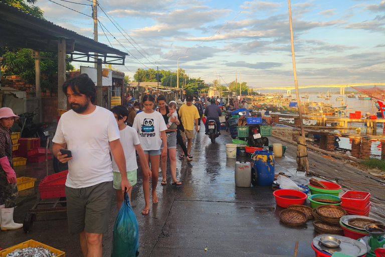 Hoi An: Viaggio in stand-up paddling all'alba per conoscere la vita locale