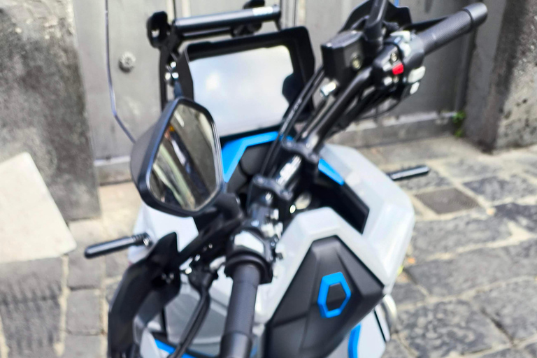 Taste The Coast - Enjoy Sorrento & Amalfi on 2 wheels with a local driver