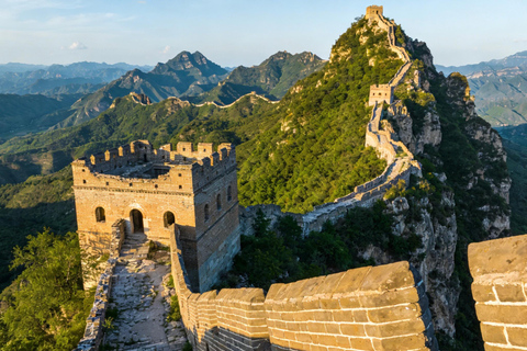 Beijing: Great Wall & Gubei Water Town Day to Night Tour Private Group Gubei Water Town & Simatai Great Wall Day Trip