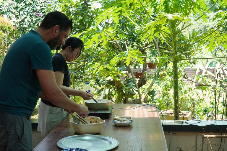 Ninh Binh: Cook & Dine Cooking Class with Local Silk Artisan