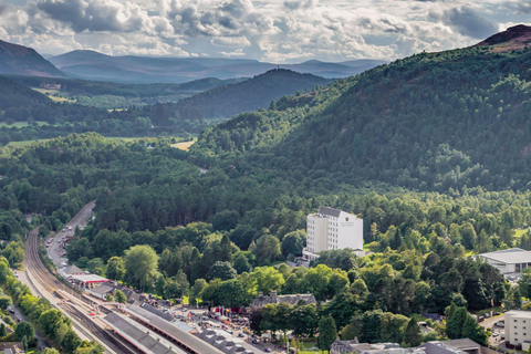 From Inverness: Scottish Highlands Walking Tour with Guide