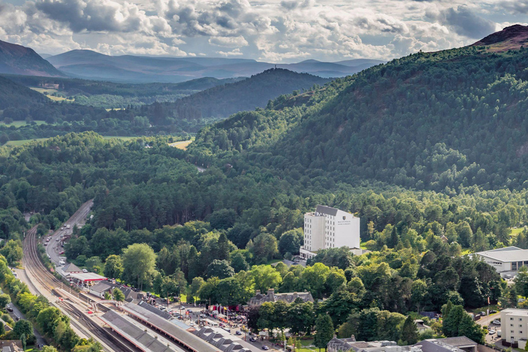 From Inverness: Scottish Highlands Walking Tour with Guide