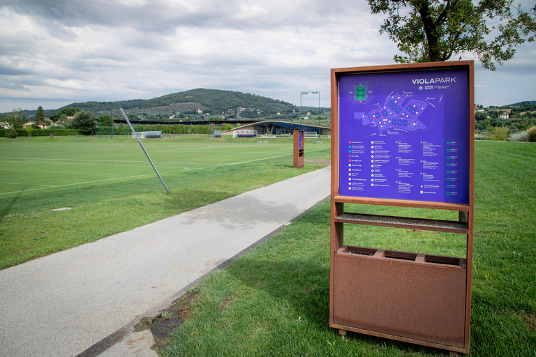 Florence: ACF Fiorentina Viola Park Guided Tour & Drink Tour in English