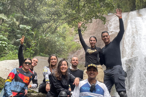 Medellin: watervallen en natuurlijke zwembaden tour