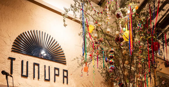 Cusco: Folkloric Andean Show & 3-Course Dinner at Tunupa
