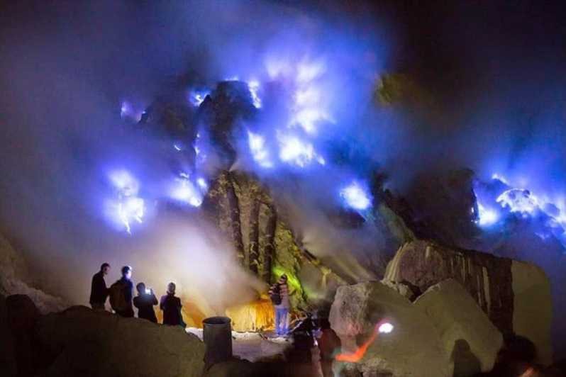 Vanuit Banyuwangi: Een gedeelde groepsreis om het blauwe vuur van Ijen te zien