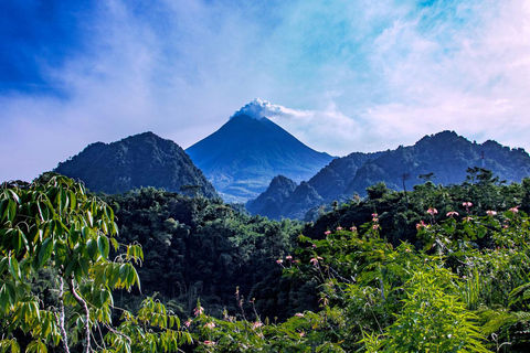 Jogja: Sunrise Turgo Hills, Jomblang Cave, Pindul Tubing