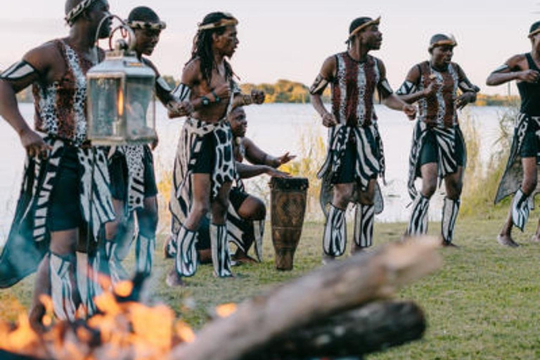 Victoria Falls: 5-Day Tour with Chobe Safari & Livingstone