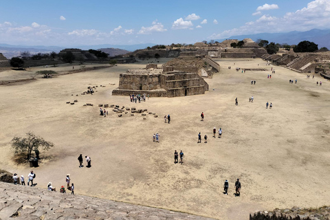 Z Oaxaca: Monte Albán - podróż do kolebki Zapoteków