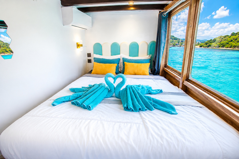Labuan Bajo: 3-Day Komodo Sailing Ocean View Cabin All Fees Standard Boat | Sharing Room Ocean View | Tiket not Included