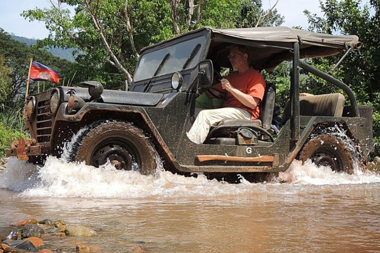 Siem Reap - Discover Angkor Wat by Jeep