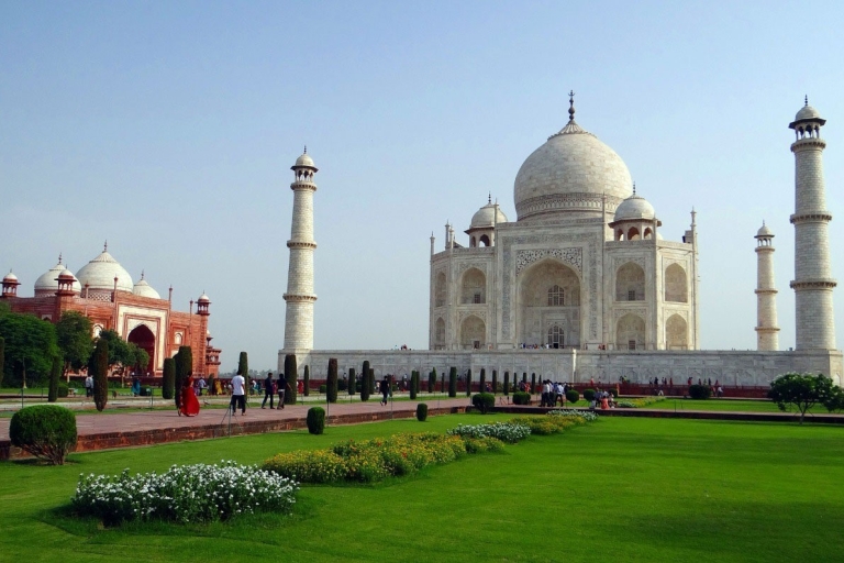 "Golden Hour at the Taj: A Sunrise Delight in AgraAb Delhi: Taj Mahal Sonnenaufgang und Agra Fort Private Tour