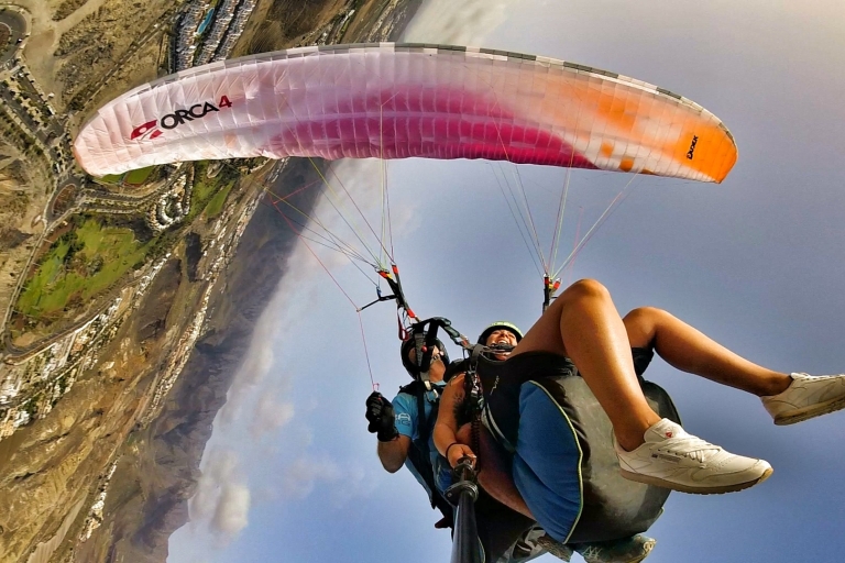 Tandem-paraglidingvlucht in Tenerife.Gold Flight-pakket