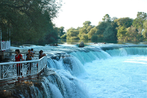 Von Antalya aus: Römische antike Stätten und Manavgat Wasserfall TourVon Antalya aus: Perge Aspendos &amp; Manavgat Wasserfall Tour